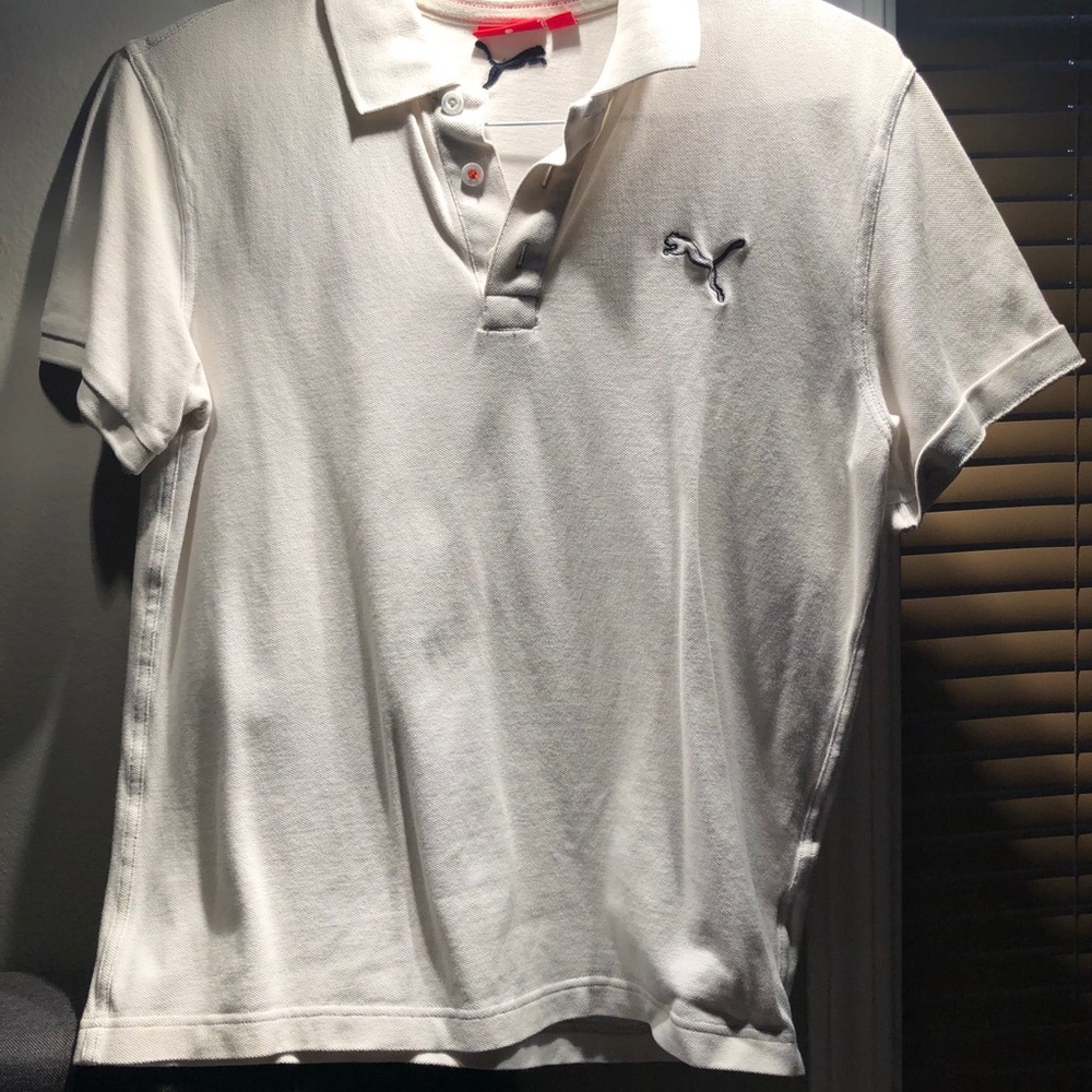 Collared t-shirt